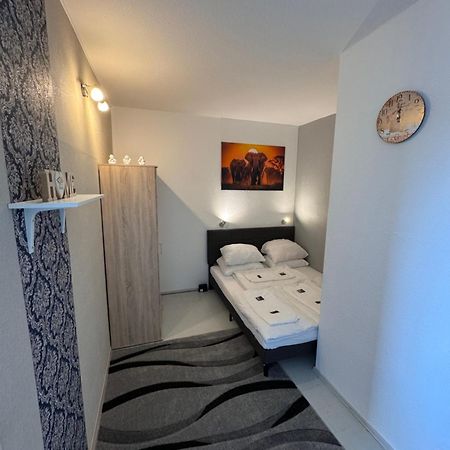 Hubert Apartment Берлин Екстериор снимка