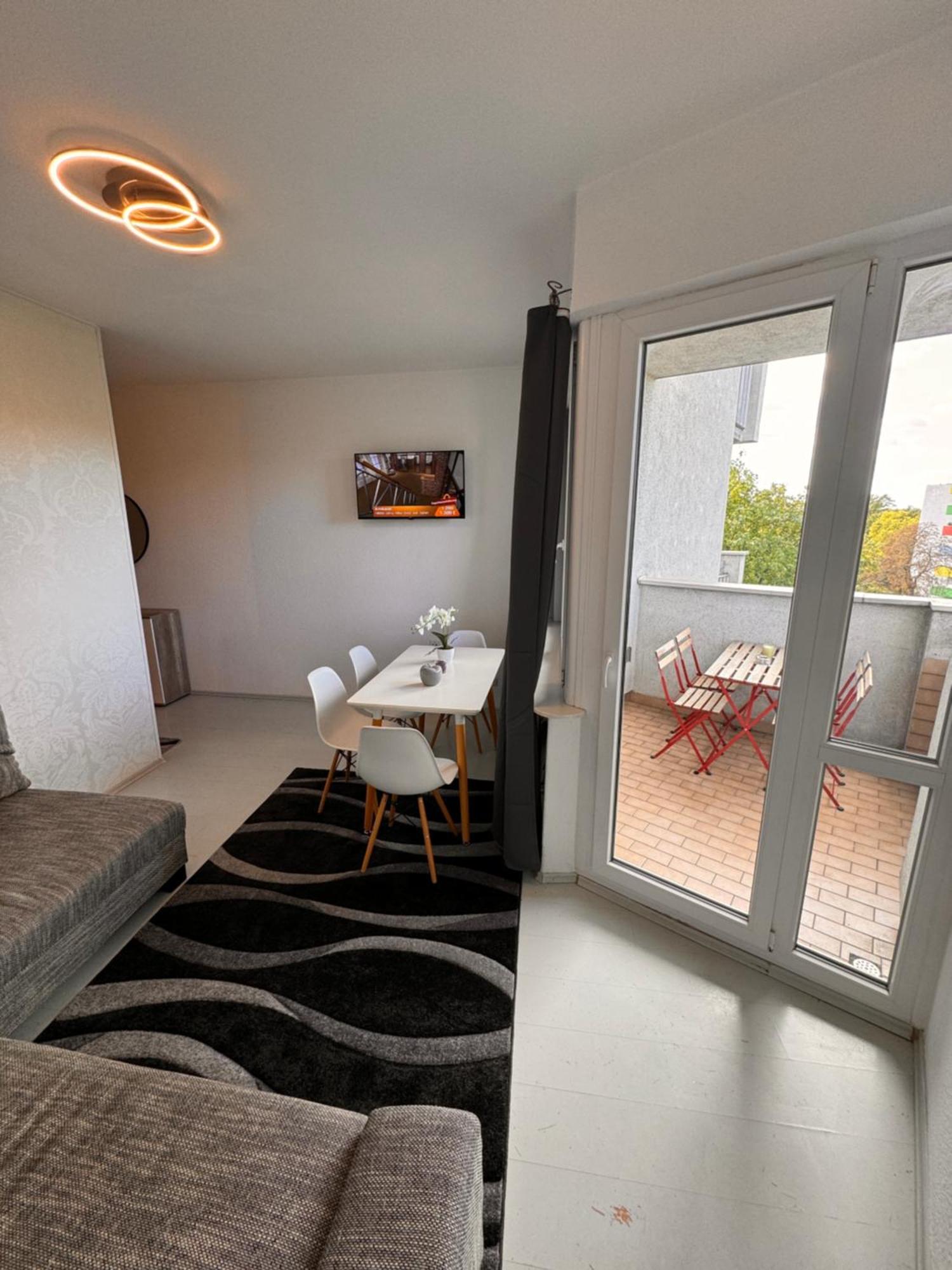 Hubert Apartment Берлин Екстериор снимка